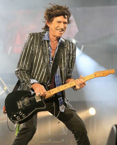 「不良ロックンローラー」キース・リチャーズ、65歳に