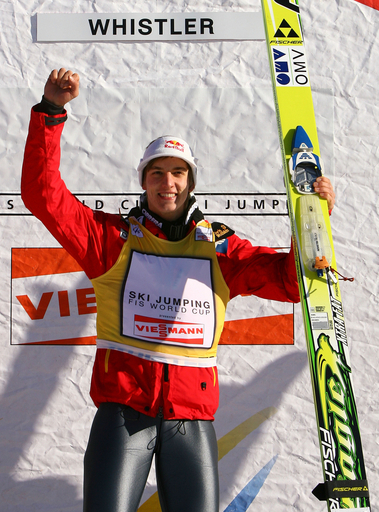 シュリーレンツァウアー 3連勝でシーズン7勝目、ジャンプW杯