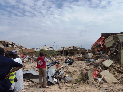 ナイジェリア北部の市庁舎で爆弾さく裂、25人死亡