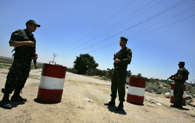 ガザ地区からイスラエルにロケット弾攻撃、停戦発効後初