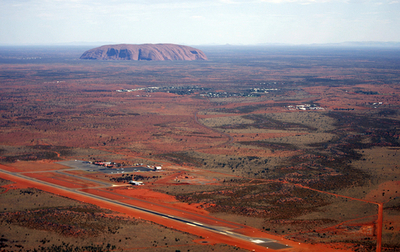 身柄移送中の男性が護送車で「熱死」、オーストラリア