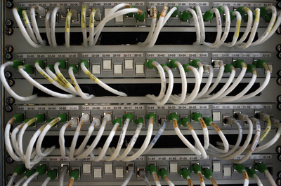 流出ヌード写真うたう偽リンク、NZで大規模ネット障害招く