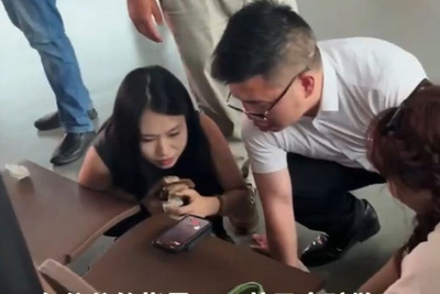 中国の若い女性 医師の父親に電話し遠隔で人命救助