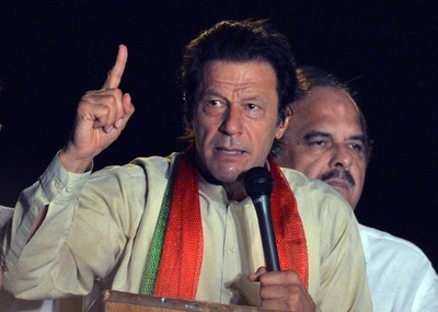 反政府デモの野党、一斉議員辞職の方針示す パキスタン