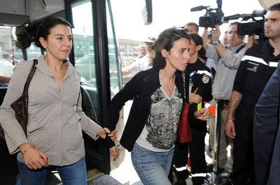 ブラジル軍、特殊航空機で夜間も捜索を継続 消息不明のエールフランス機