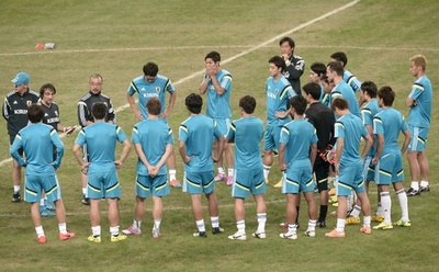 アギーレ監督、日本は「情熱不足」の意見に反論