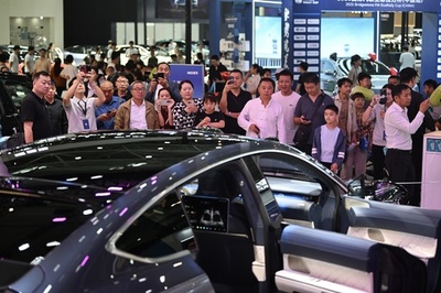 9月の中国自動車生産・販売、同月として初の300万台超え