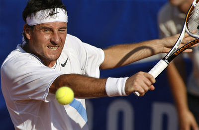 パベル ストレートでトロイキを降し決勝へ