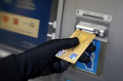 「サイバー銀行強盗団」、世界各地のATMから45億円盗み出す