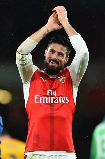 スコーピオン弾のジルー「自身最高のゴール」、アーセナルは新年白星発進