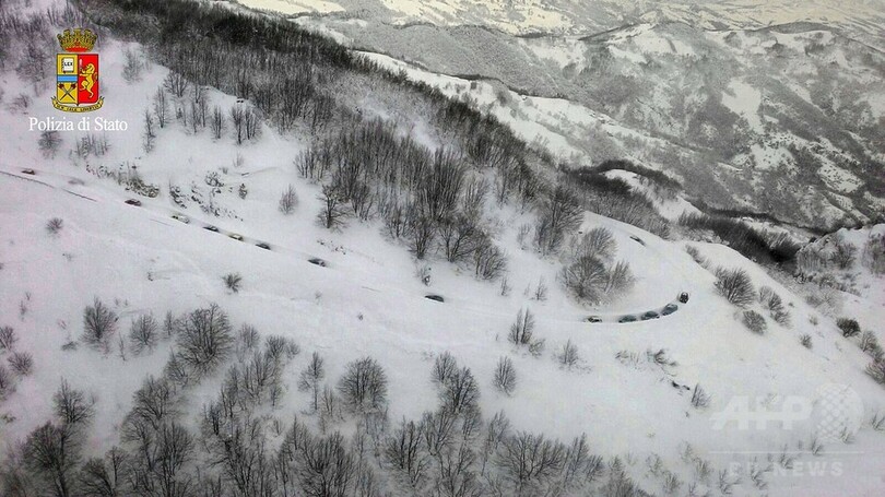 雪崩がホテルを直撃、25人死亡の恐れ 地震頻発の伊中部