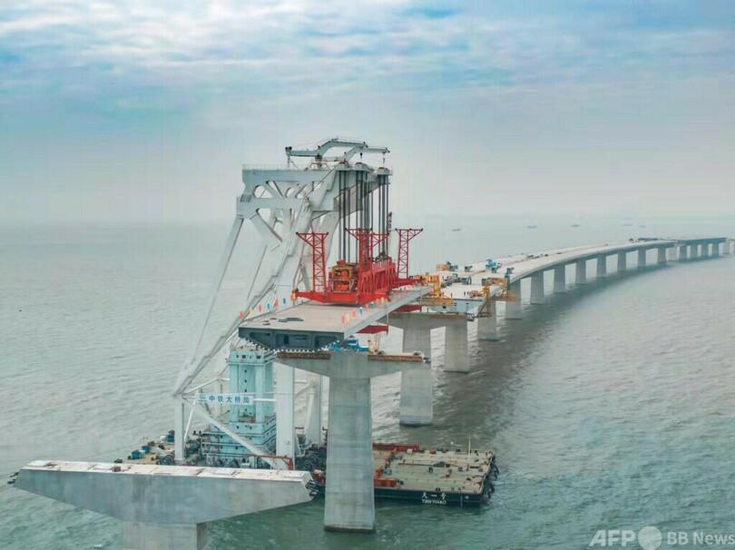 100枚目の千トン級「積み木」が載った！ 深セン・中山間の大橋建設で