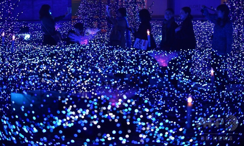 思わずうっとり、27万個のLEDライトが織り成す「青い星の谷」