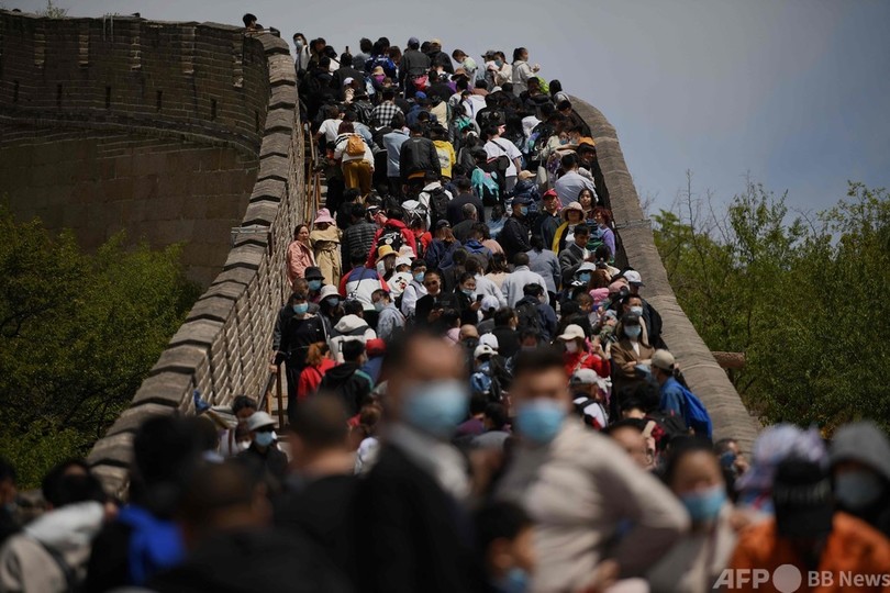 中国、連休で観光地にぎわう コロナ収束で安心感広がる