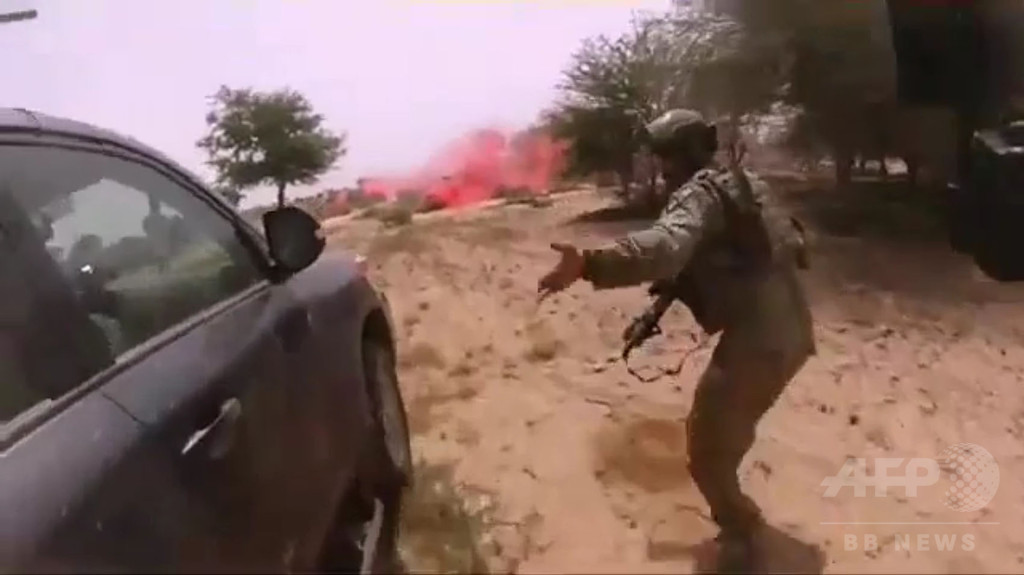 IS、ニジェール襲撃の動画公開 米兵ら不十分な装備で逃げ惑う IS、ニジェール襲撃の動画公開 米兵ら不十分な装備で逃げ惑う