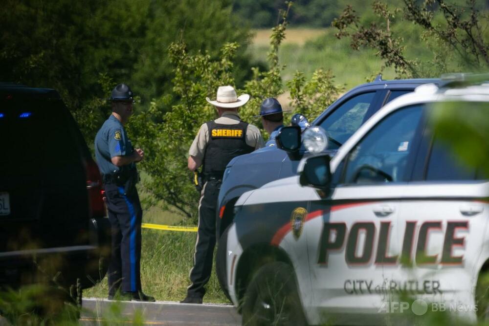 スカイダイビング機墜落、12人死亡 当局は事件性否定 W杯開催中の米国で警戒