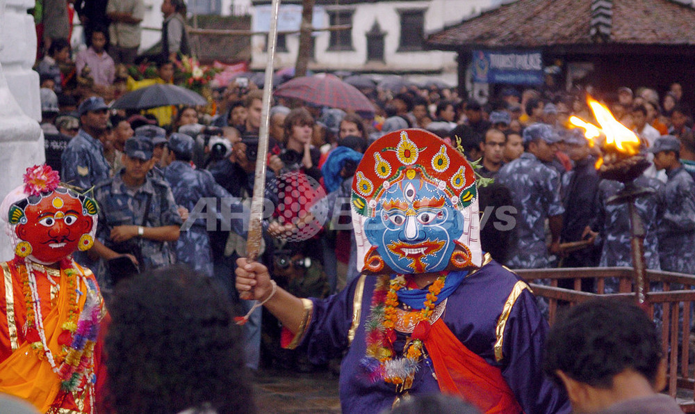 ネパールで「インドラジャトラ」の祭りが始まる 写真5枚 国際ニュース：AFPBB News