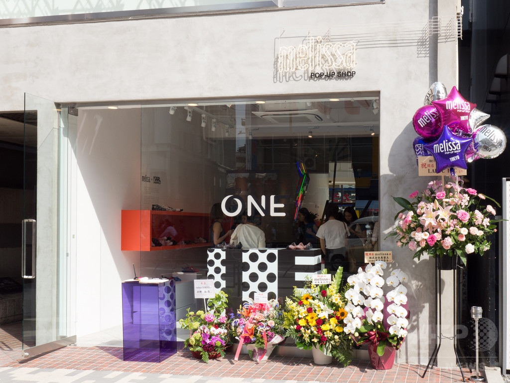 「メリッサ」、日本初旗艦店を原宿にオープン