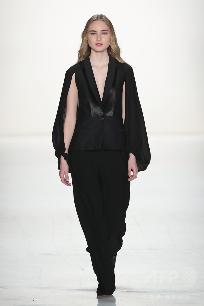 「エリン・フェザーストン」17/18年秋冬