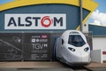 仏西部ラロシェルにある鉄道車両大手アルストムの工場で公開されたフランス国鉄向けの次世代高速鉄道車両「TGV M」（2022年9月9日撮影）。(c)XAVIER LEOTY / AFP