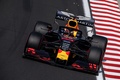 19F1第12戦ハンガリーGP予選に臨むレッドブルのマックス・フェルスタッペン（2019年8月3日撮影）。(c)ANDREJ ISAKOVIC / AFP