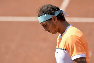 ナダル、「最悪」のプレーでフォニーニに敗れる バルセロナ・オープン