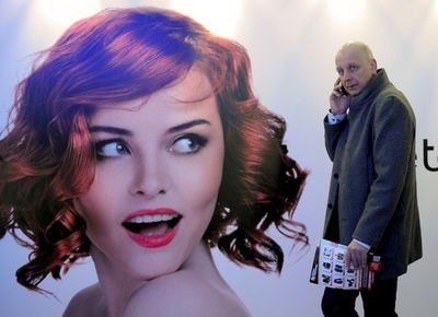 「世界の携帯電話契約者、18年までに40億人へ」 見本市主催者