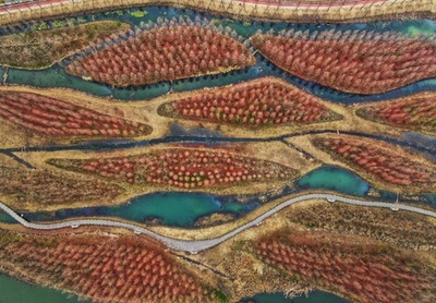 空から見る、江蘇省・淮安の白馬湖の冬景色