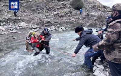 中国青海省祁連山で遭難事故 251人救出も1人死亡