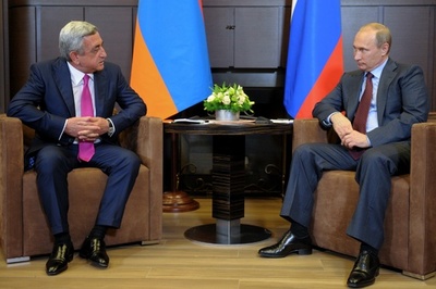 ナゴルノカラバフ紛争で新たな衝突、ロシアが仲介に乗り出す