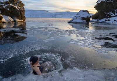 ストレス解消は温泉より凍結湖？ アイスランドでじわり「熱い」セミナー