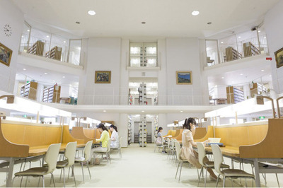 甲南女子大学が夏休みに地域の学びを応援！中高生向け「オープンライブラリー」開催