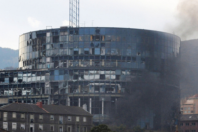 スペイン・バスク地方TV局前で車爆弾が爆発、独立派の犯行か