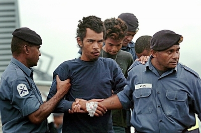 太平洋漂流3少年、「ウオッカ探し」が一転 海の迷子に