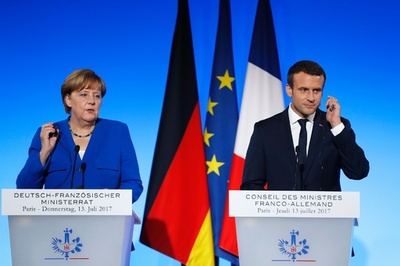 仏独の協力を強調、合同閣僚会議で戦闘機共同開発などに合意