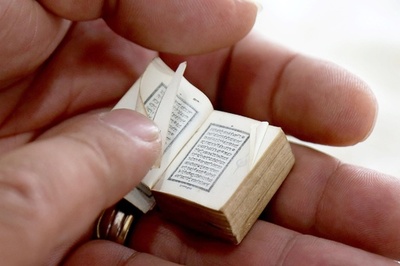 カトリックから改宗のきっかけに、世界最小級コーラン アルバニア