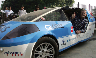 ソーラーカーで世界一周、インドのニューデリーに到着