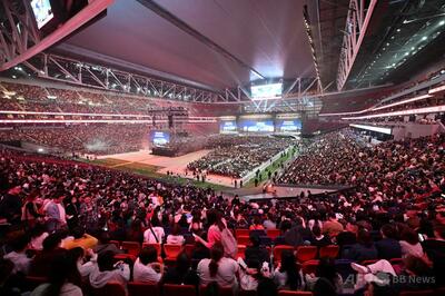 香港でスポーツ複合施設がオープン、5万人のスタジアムで開園式典