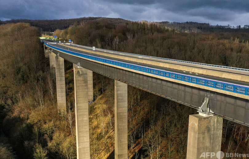 高架橋が通行止めに、架け替えは5年先 ドイツ