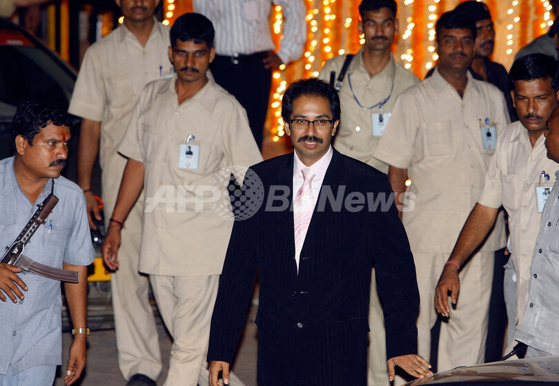 アイシュワリヤ・ライとアビシェーク・バッチャンの結婚式に著名人が多数出席 - インド