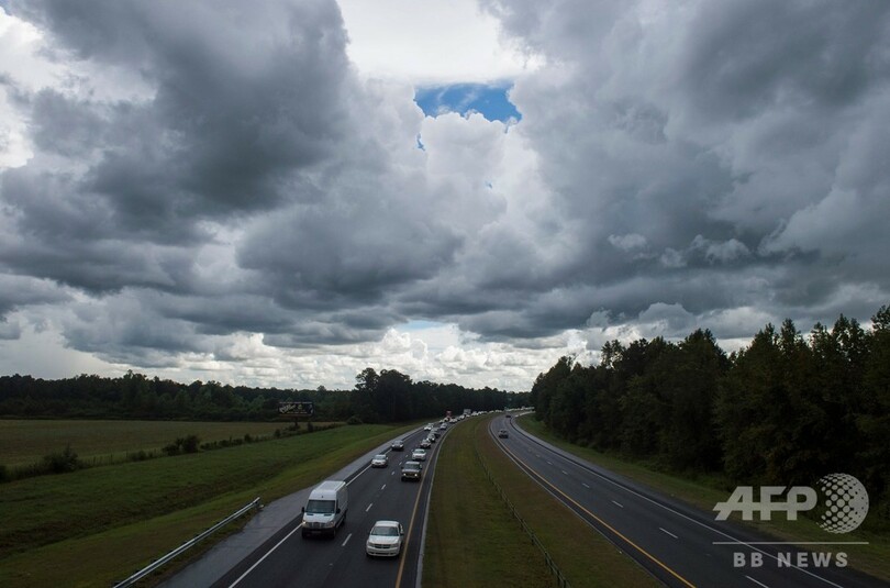 ハリケーン「フローレンス」、勢力維持し米東海岸に進行 壊滅的被害の恐れ