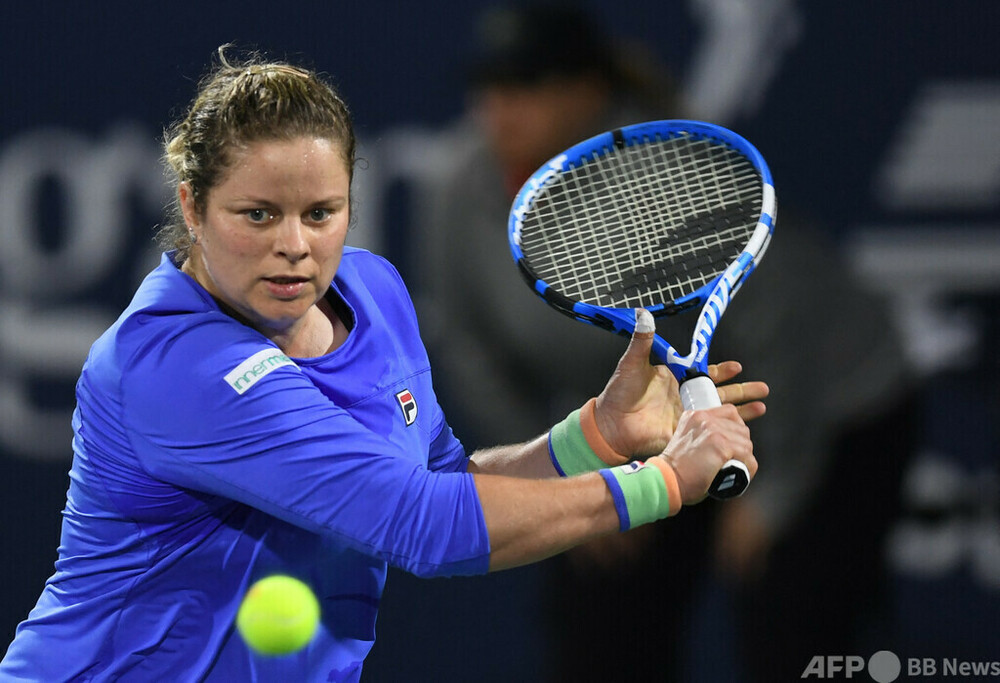 女子テニス　チャンピオン　ジェニファー・カプリアテイ　直筆サイン入りフォト Amazon.co.jp: CS特許クリスエバート 直筆 サイン 入り 8×10