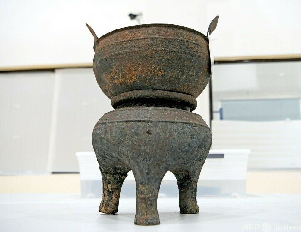 中国安徽省の武王墩墓から古代の「蒸し鍋」5点が出土 写真1枚 中国安徽省の武王墩墓から古代の「蒸し鍋」5点が出土 写真1枚