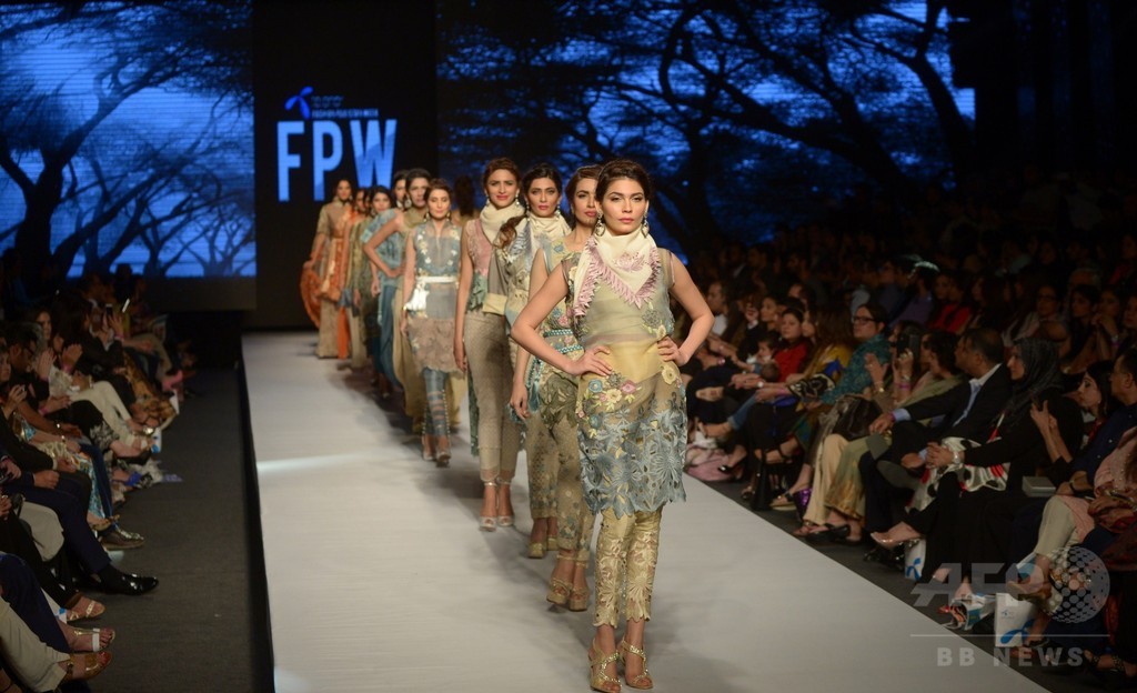 15年春夏ファッション パキスタン ウィーク カラチで発表 写真91枚 マリ クレール スタイル Marie Claire Style