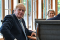 ボリス・ジョンソン英首相。ドイツ・エルマウ城で行われた先進7か国（G7）首脳会議で（2022年6月26日撮影）。(c)Kenny Holston / POOL / AFP