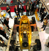 チリのサンティアゴ（Santiago）で開催の独製品展示会ExpoAlemania 2008に登場した、リンスピード（Rinspeed）社の世界初スケルトン自動車「eXasis」（2008年9月25日撮影）。(c)AFP/Martin BERNETTI
