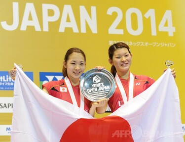 松友/高橋組が女子ダブルス優勝、ヨネックスオープンジャパン 写真8枚