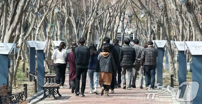 韓国・就業者増10万人台に急減…「ただ休む」278万人が示す雇用の異変
