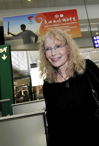 聖火リレー控える香港、人権活動家ら13人を入境拒否