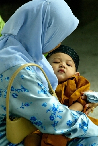 新生児売買の疑いで逮捕した婦人科医を起訴、マレーシア当局